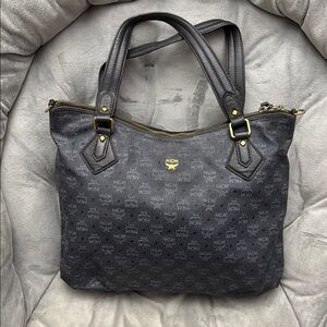 MCM Tote with Zipper Closure